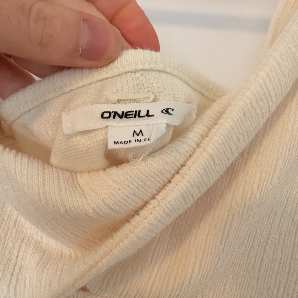 O'Neill Ivory Twist Front Crop Top - Picture 7 of 8